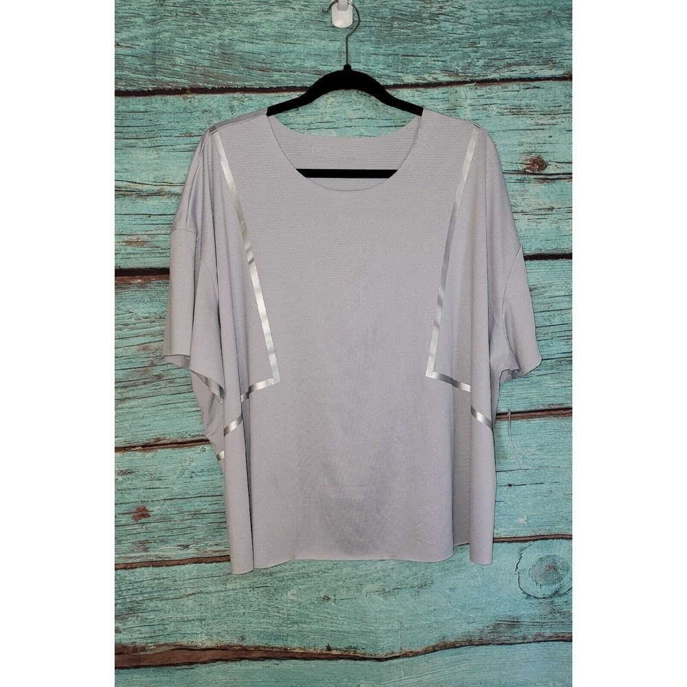Sports Illustrated Laser T-Shirt, Women's Size 3X, Gray NEW